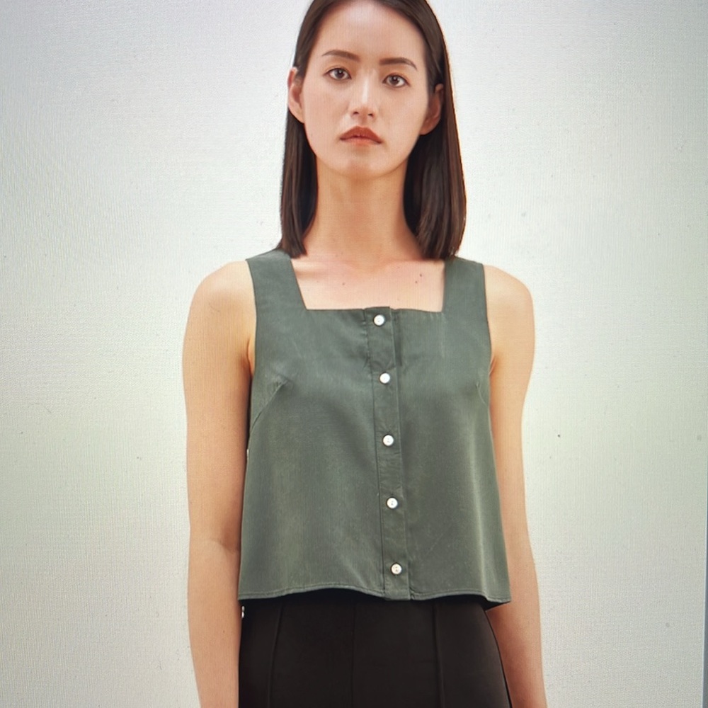 NWOT-The Editor’s Market Crop Top